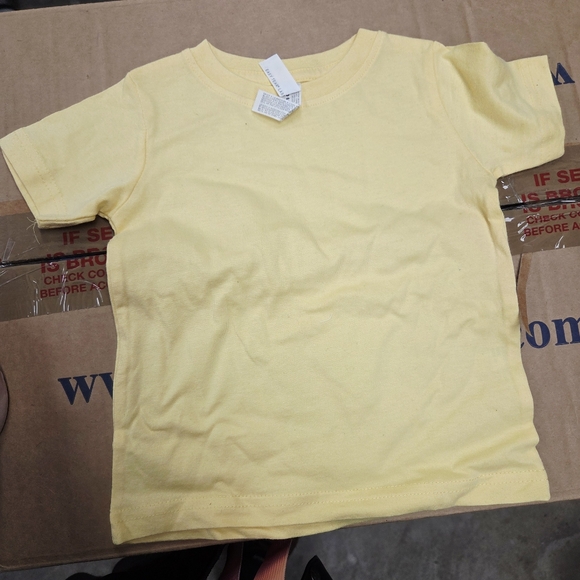 12pc Rabbit skins butter yellow toddler baby tee shirt bundle 18 months - Picture 4 of 5